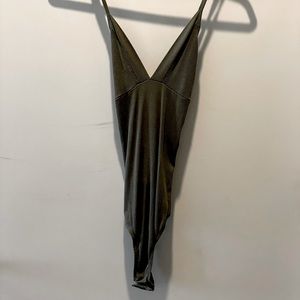 Dark green body from forever 21